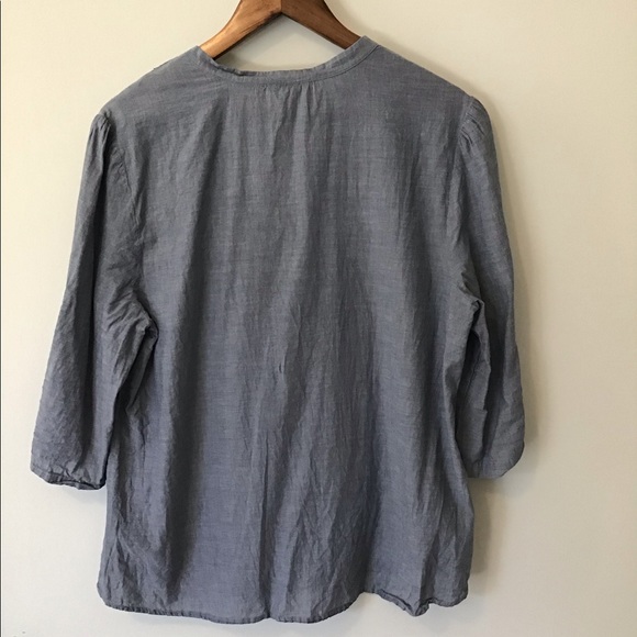 Cute Loft Ruffled Top - Picture 4 of 4